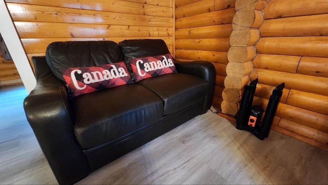 Mt. Revelstoke Alpine Chalets Εξωτερικό φωτογραφία